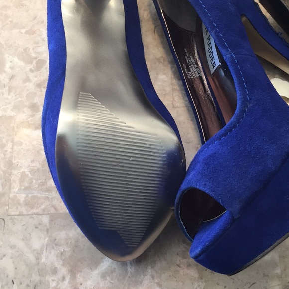 Steve Madden blue suede heels - Picture 5 of 8